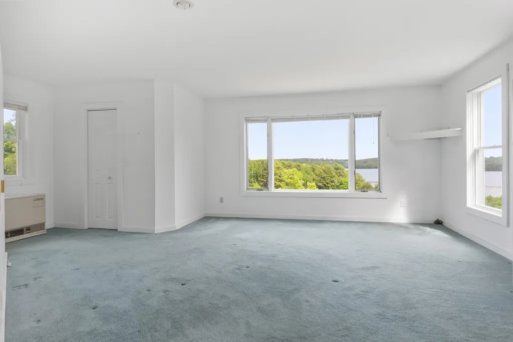 121 Federal Street Wiscasset ME 04578