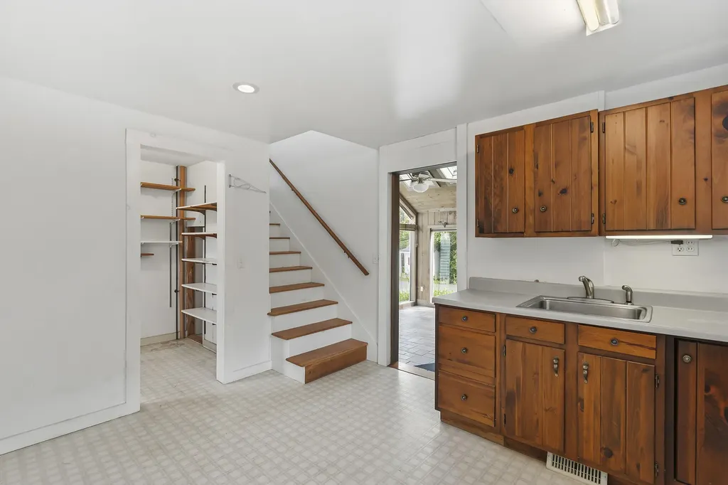121 Federal Street Wiscasset ME 04578