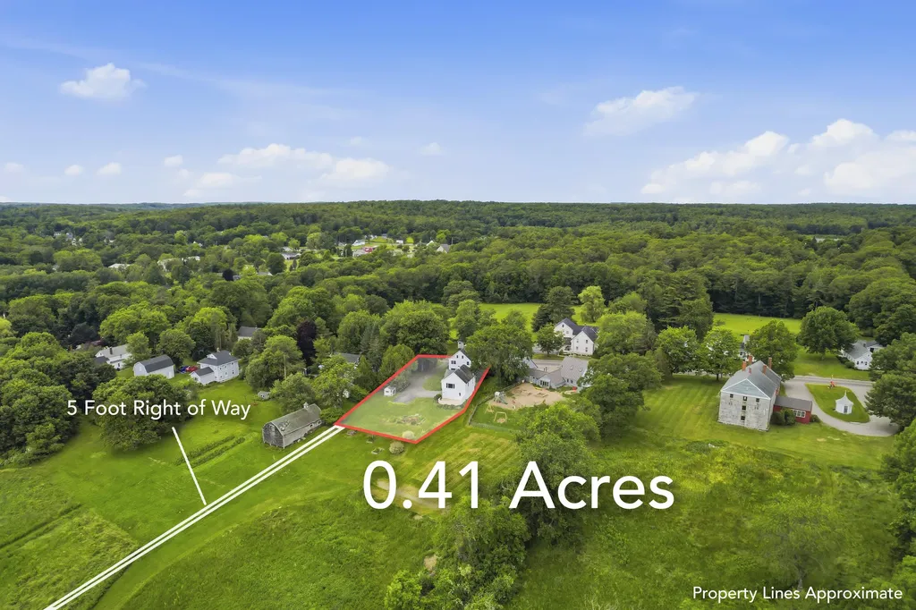 121 Federal Street Wiscasset ME 04578