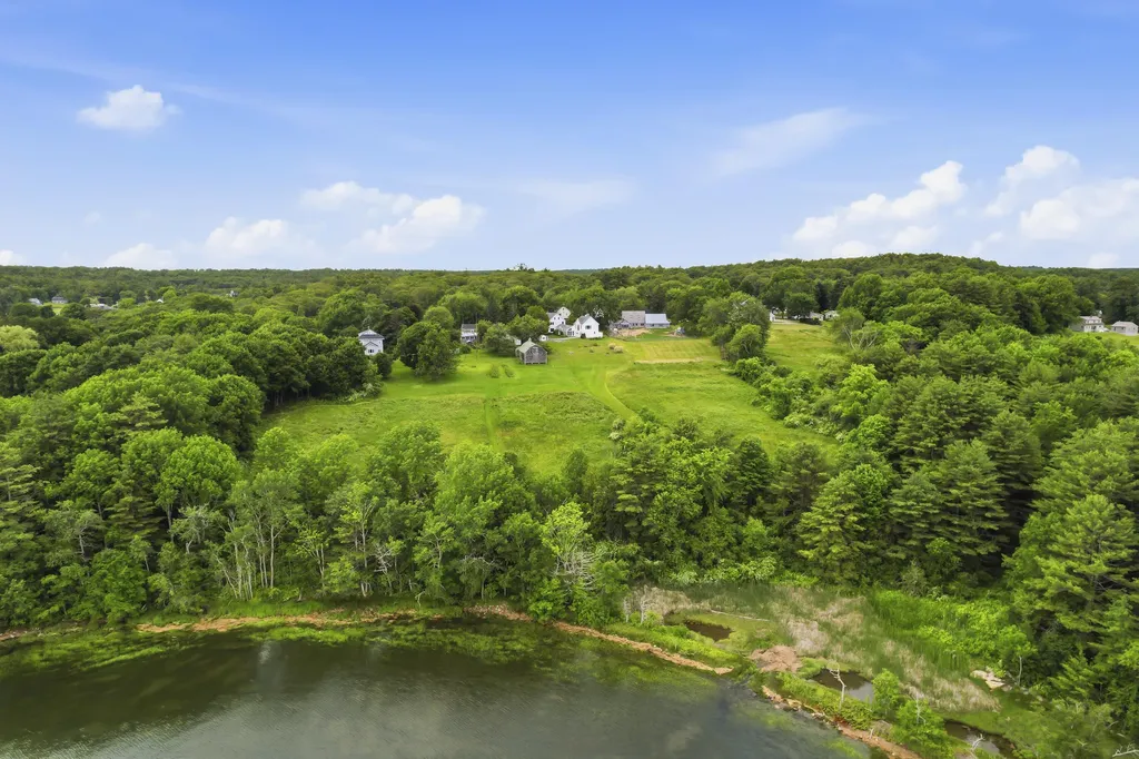 121 Federal Street Wiscasset ME 04578