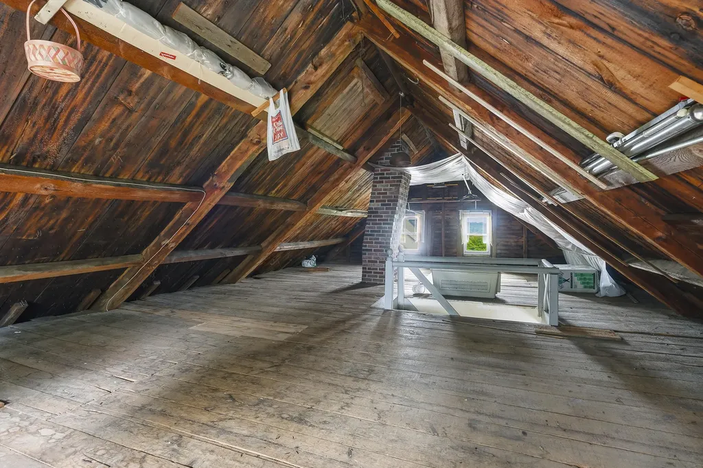 121 Federal Street Wiscasset ME 04578