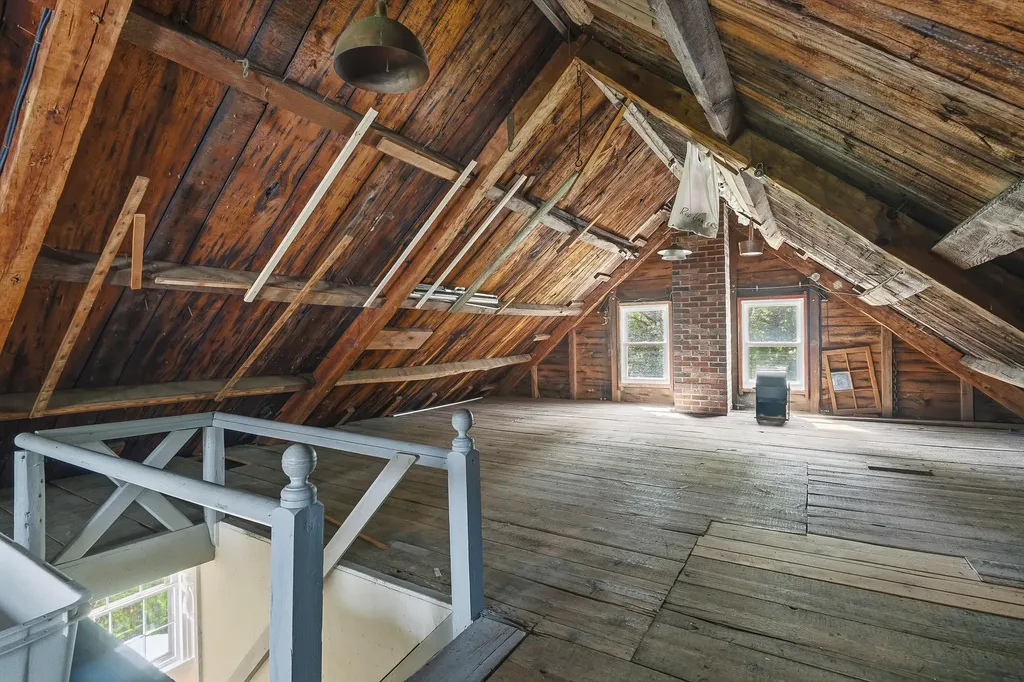 121 Federal Street Wiscasset ME 04578