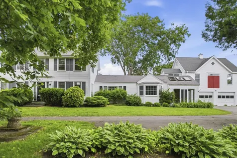 121 Federal Street Wiscasset ME 04578