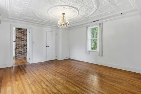 121 Federal Street Wiscasset ME 04578