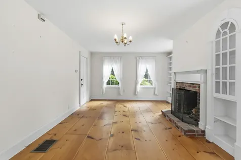 121 Federal Street Wiscasset ME 04578