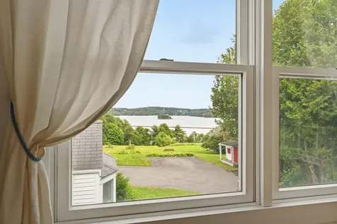 121 Federal Street Wiscasset ME 04578