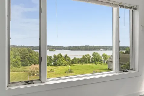 121 Federal Street Wiscasset ME 04578