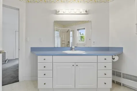 121 Federal Street Wiscasset ME 04578