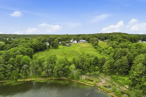 121 Federal Street Wiscasset ME 04578