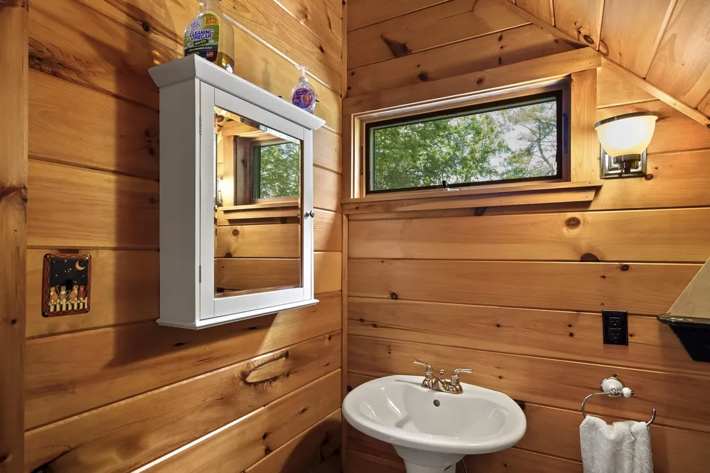 71 Mapleridge Road Nobleboro ME 04555