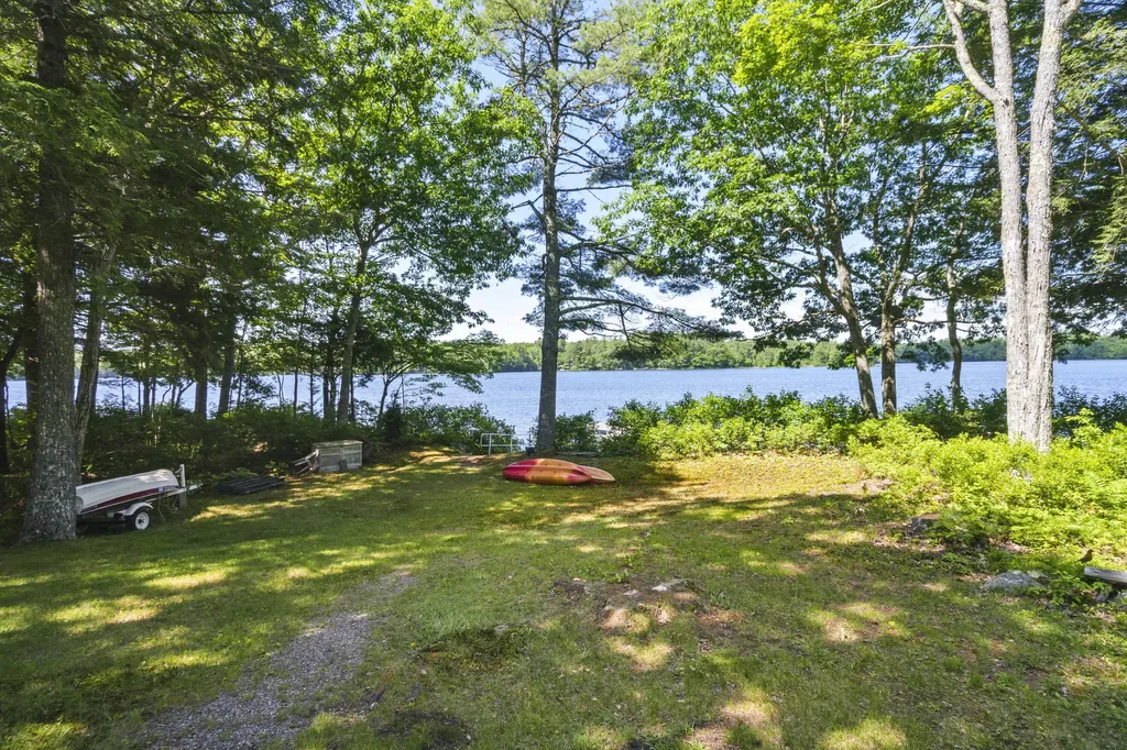 71 Mapleridge Road Nobleboro ME 04555