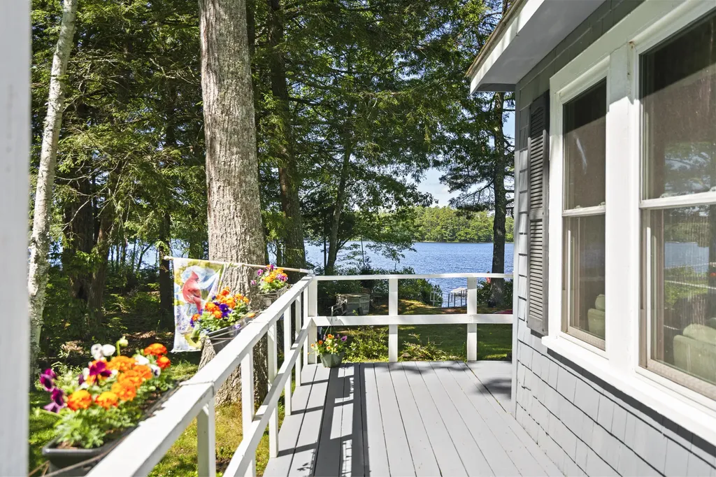 71 Mapleridge Road Nobleboro ME 04555