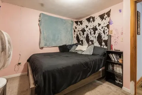 7 Boulder Avenue Paris ME 04281