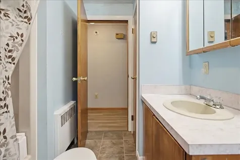 7 Boulder Avenue Paris ME 04281