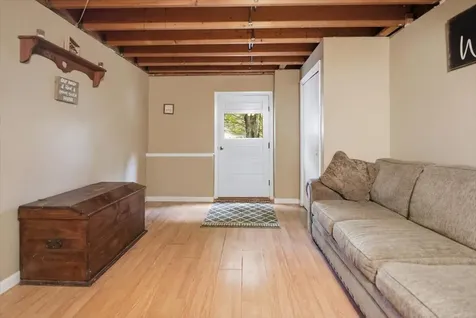 7 Boulder Avenue Paris ME 04281