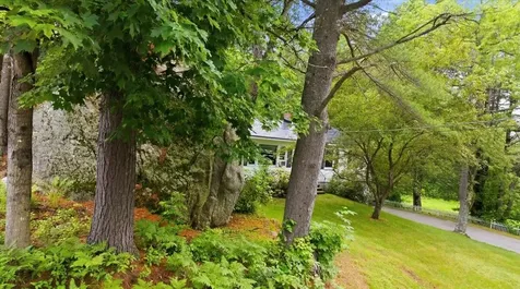 7 Boulder Avenue Paris ME 04281