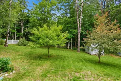 7 Boulder Avenue Paris ME 04281