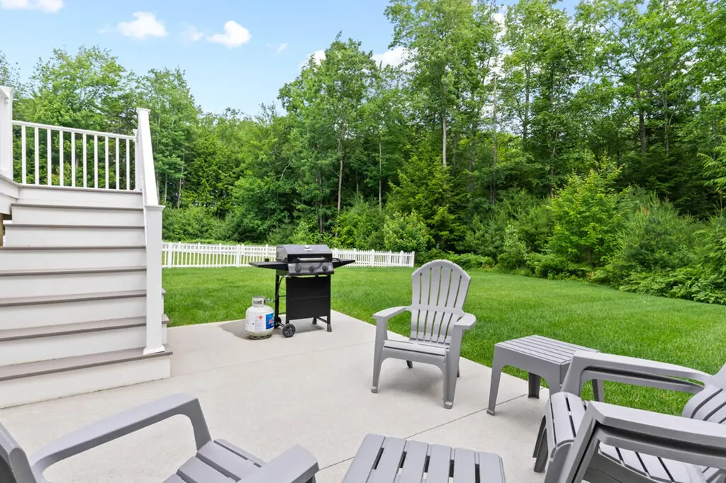 10 Lodge Drive Saco ME 04072