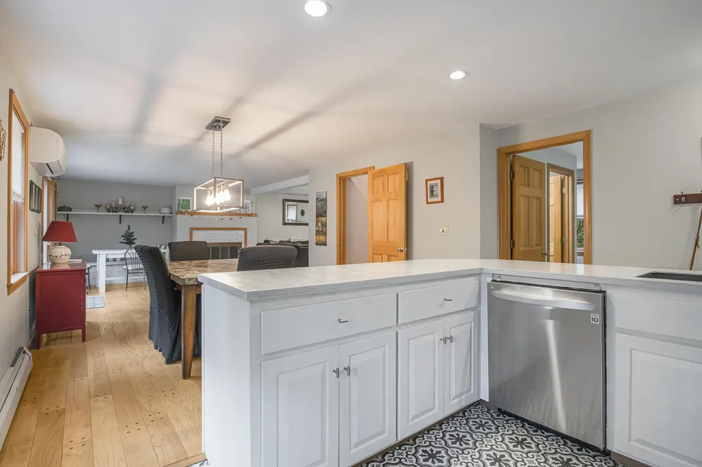143 Old Portland Road Waterboro ME 04061