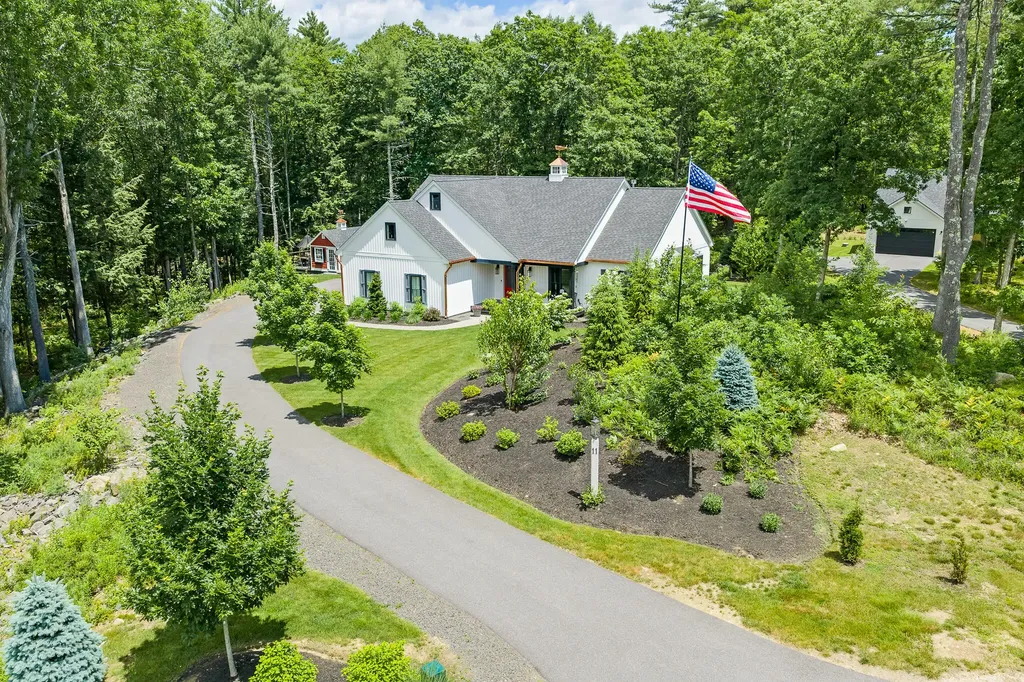 11 Cole Lane South Berwick ME 03908