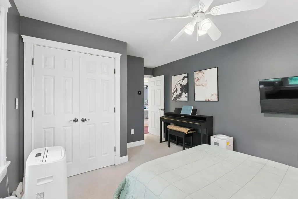 9 Fen Way Kennebunk ME 04043