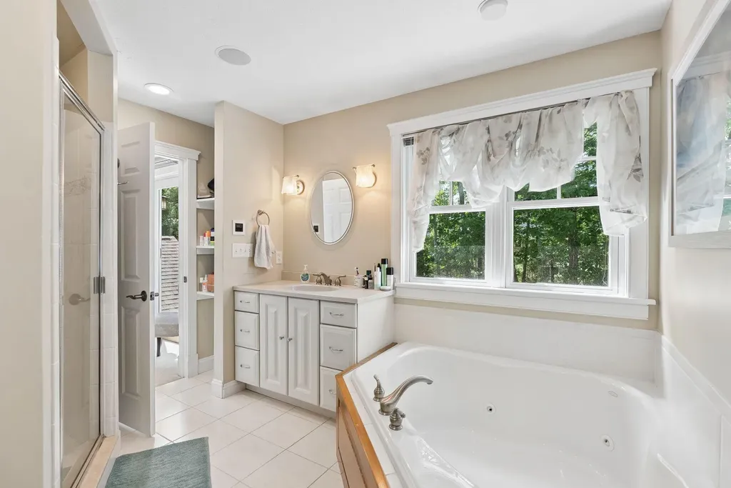 9 Fen Way Kennebunk ME 04043