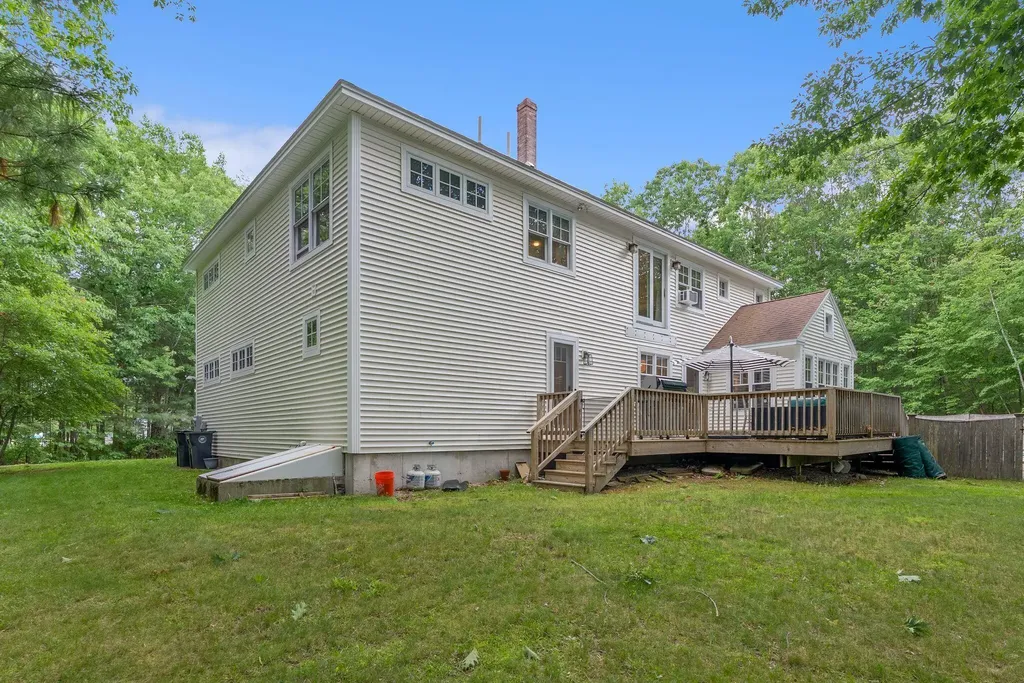 9 Fen Way Kennebunk ME 04043