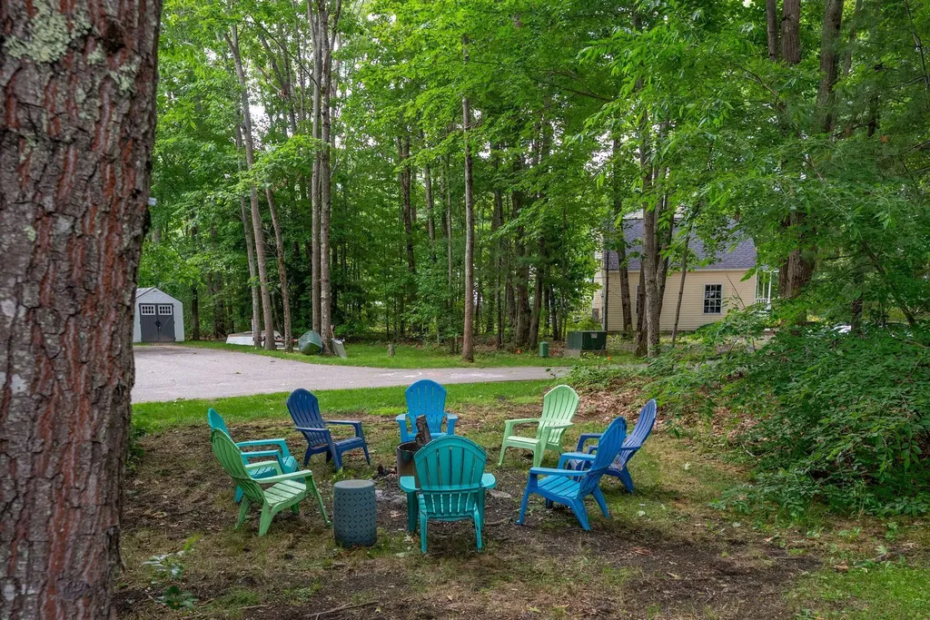 9 Fen Way Kennebunk ME 04043