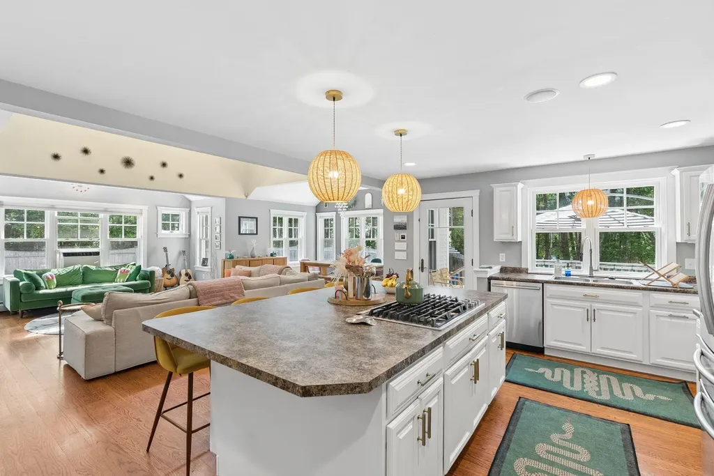 9 Fen Way Kennebunk ME 04043