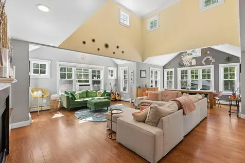 9 Fen Way Kennebunk ME 04043