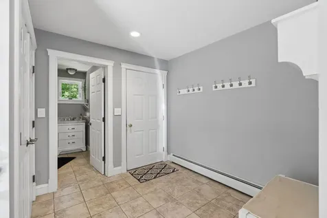 9 Fen Way Kennebunk ME 04043