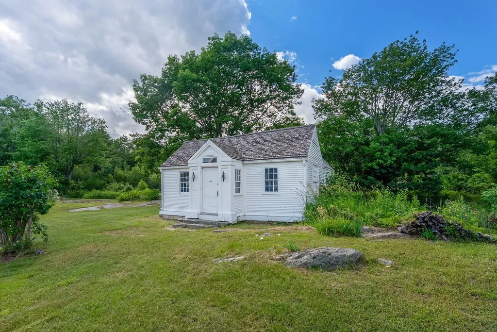 190 Mills Road Kennebunkport ME 04046