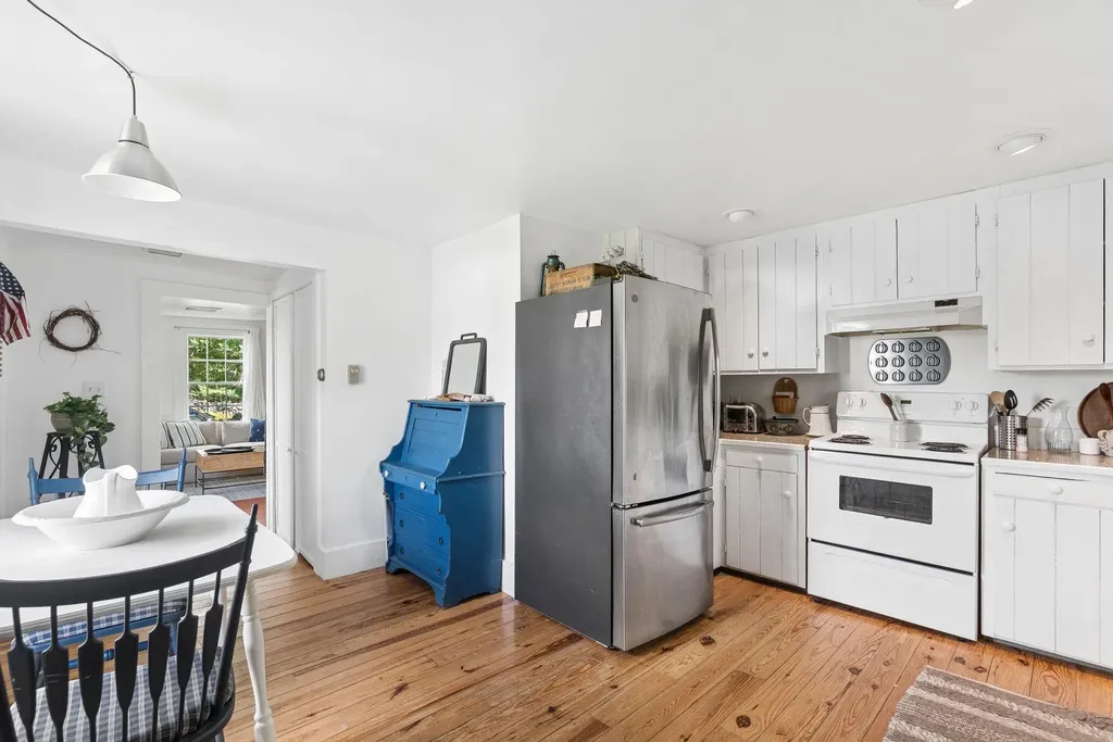 190 Mills Road Kennebunkport ME 04046
