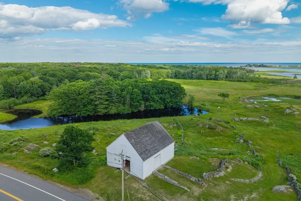 190 Mills Road Kennebunkport ME 04046