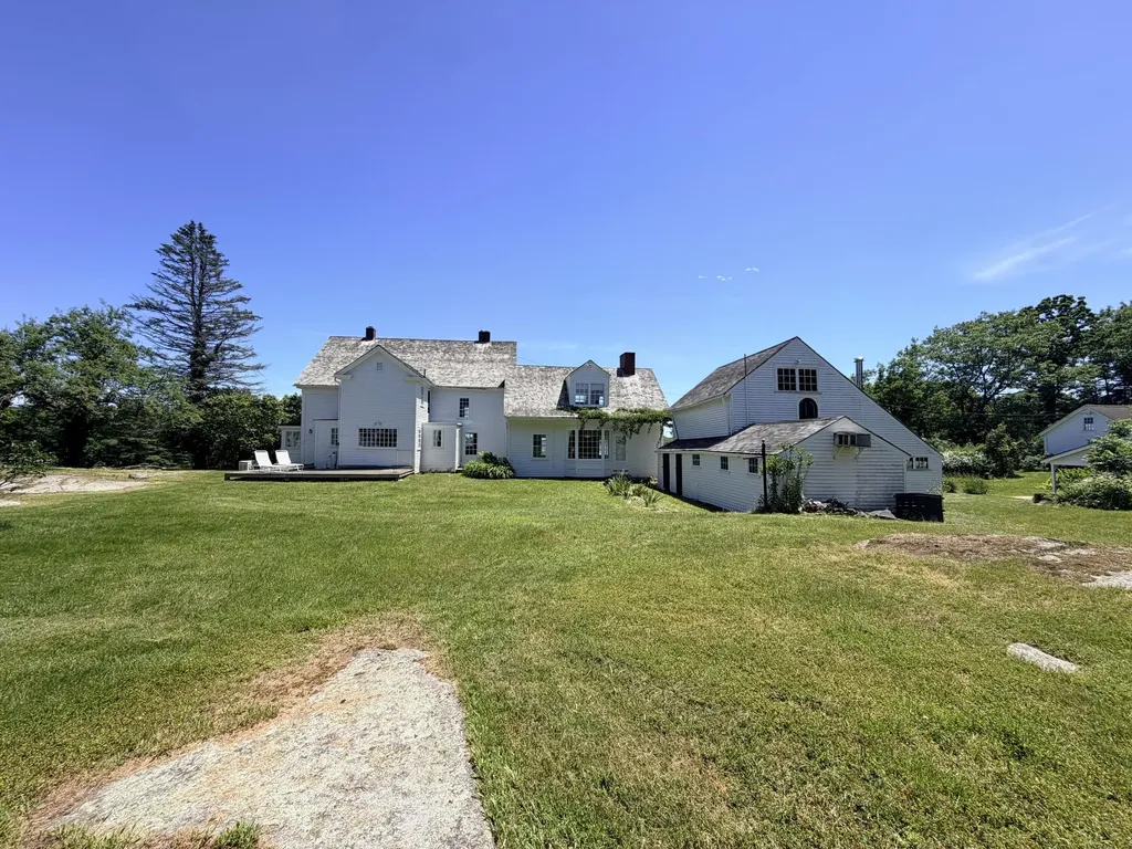 190 Mills Road Kennebunkport ME 04046