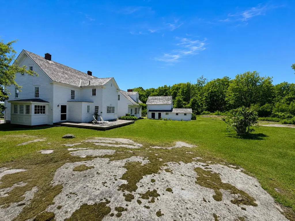 190 Mills Road Kennebunkport ME 04046