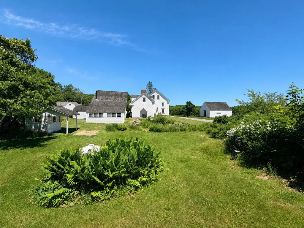 190 Mills Road Kennebunkport ME 04046