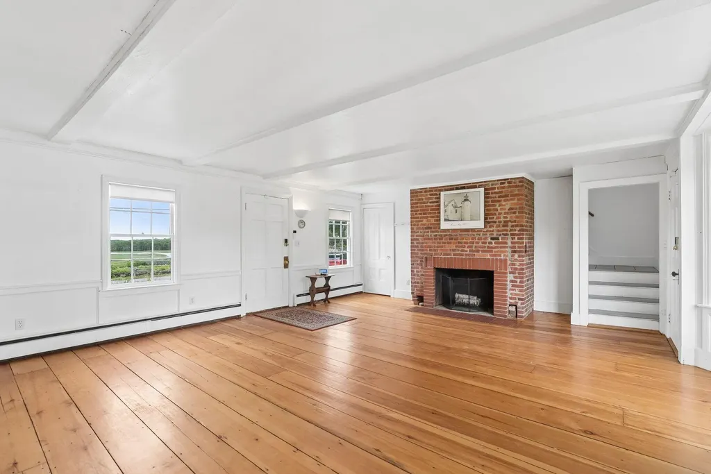 190 Mills Road Kennebunkport ME 04046