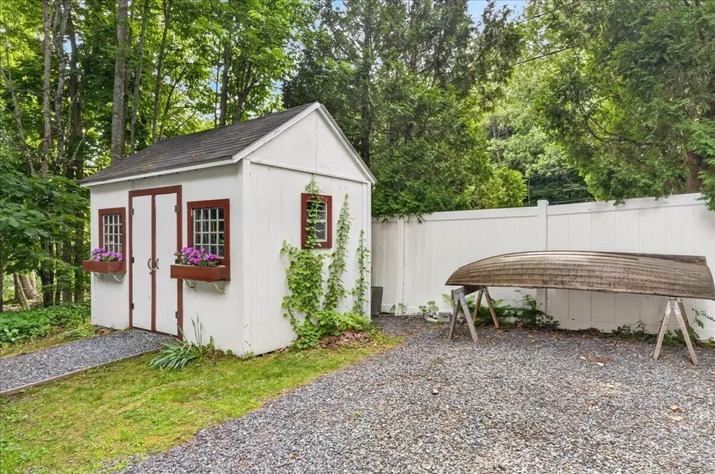 57 Ellsworth Road Blue Hill ME 04614