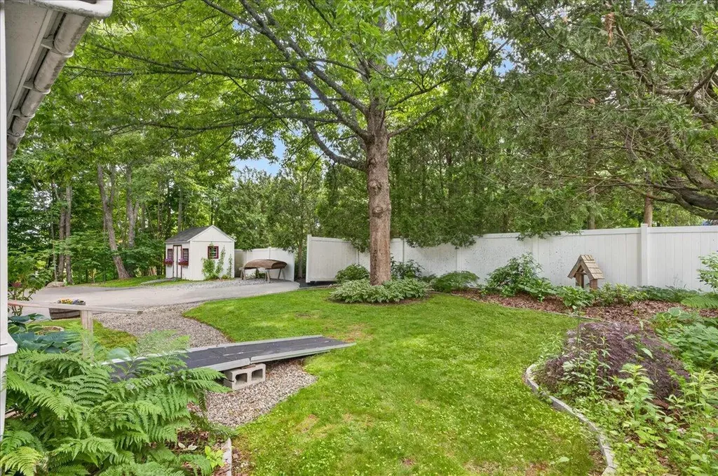 57 Ellsworth Road Blue Hill ME 04614