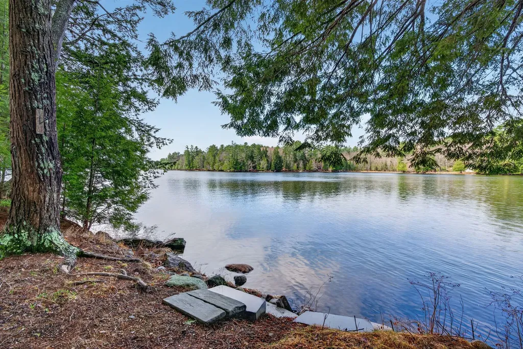 329 Lovejoy Shores Drive Fayette ME 04349