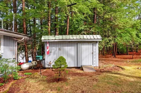329 Lovejoy Shores Drive Fayette ME 04349