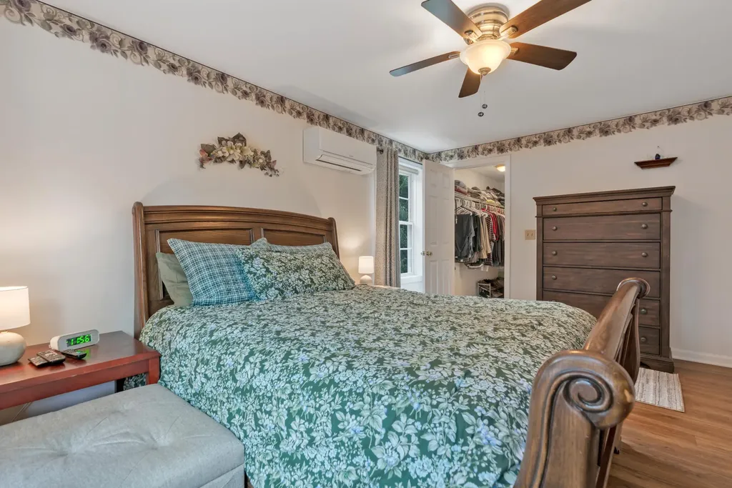 2 Mothers Way Kennebunk ME 04043