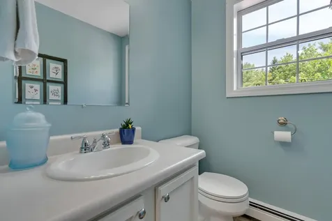 2 Mothers Way Kennebunk ME 04043