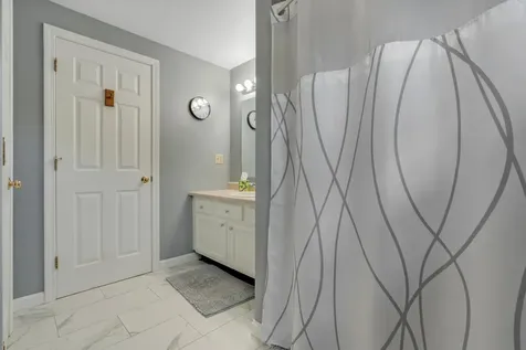 2 Mothers Way Kennebunk ME 04043