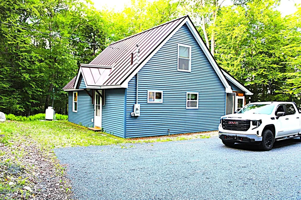 14 Elk Drive Embden ME 04958