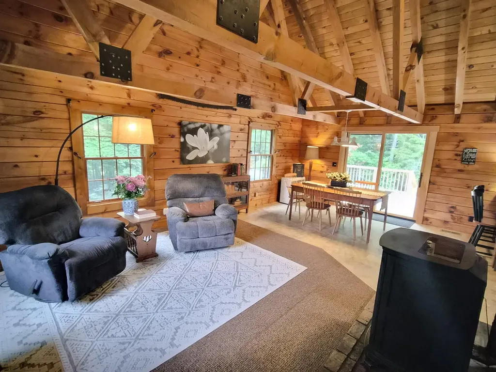 681 Temple Road Farmington ME 04938
