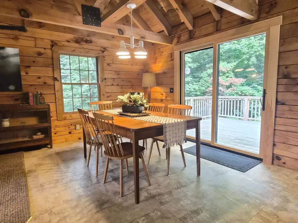 681 Temple Road Farmington ME 04938