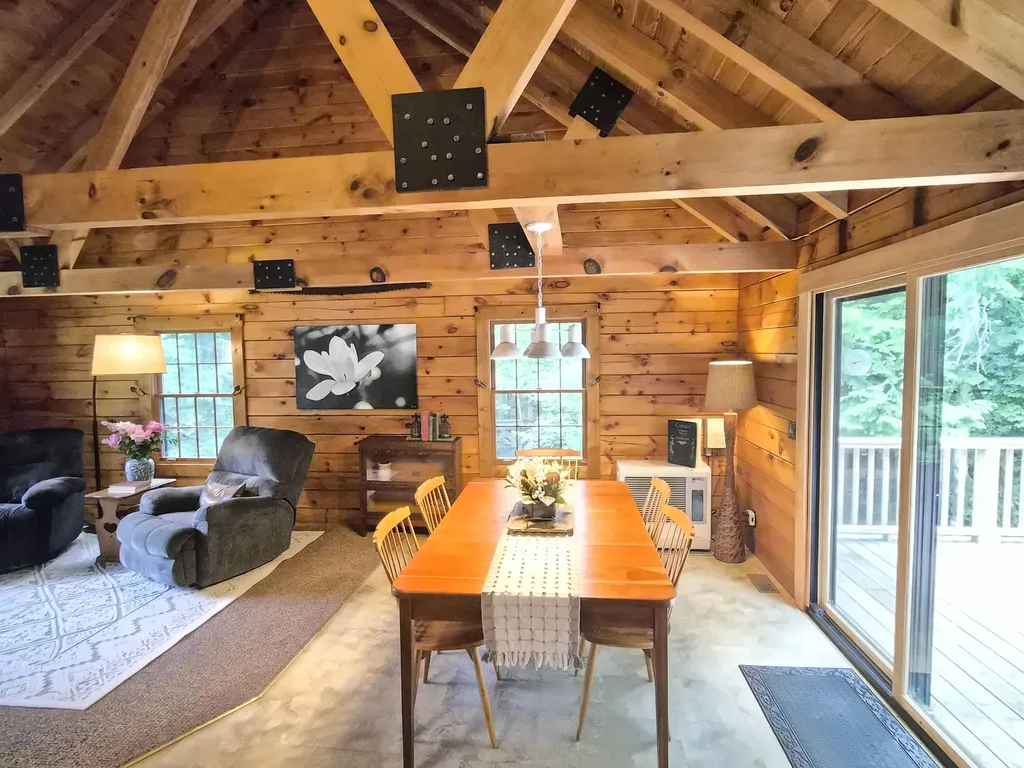 681 Temple Road Farmington ME 04938