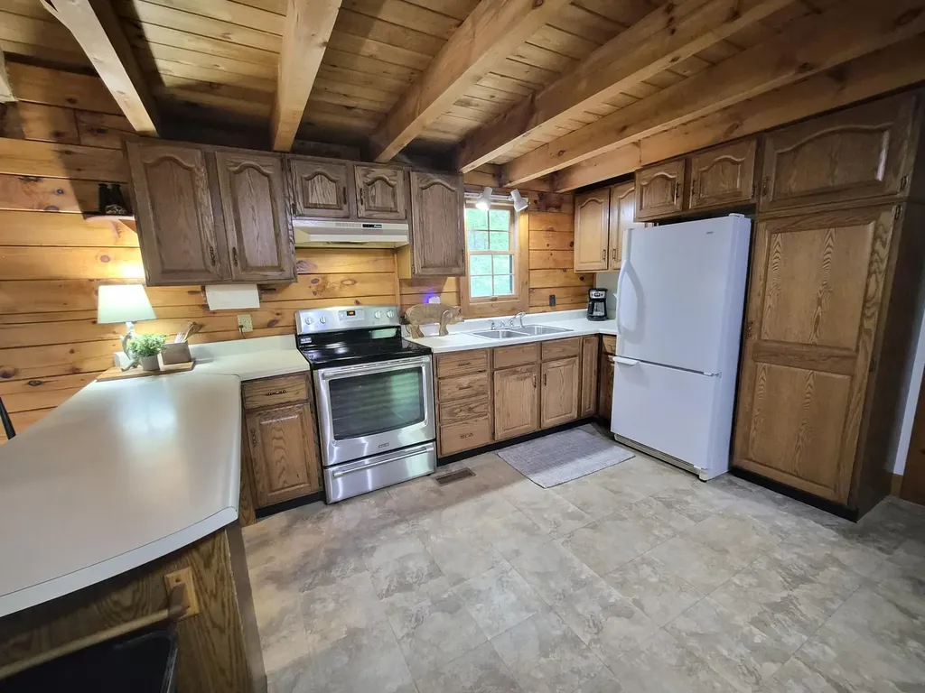 681 Temple Road Farmington ME 04938
